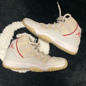 Jordan 11 “Platinum Tint” 7Y